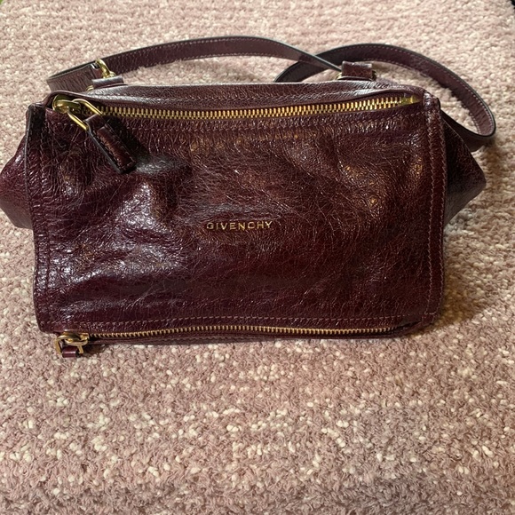 Givenchy Small Pandora Creased Patent Leather Shoulder Bag - Picture 7 of 16